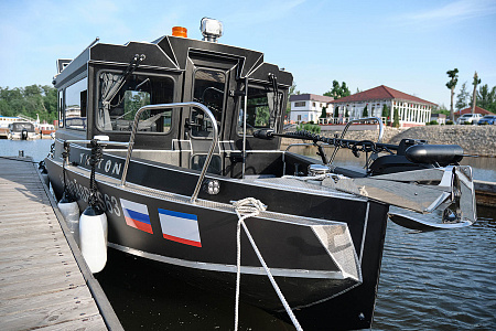 Катер Swift Chaser 780 CSR
